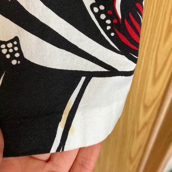 Le Chateau Dress - Picture 7 of 10